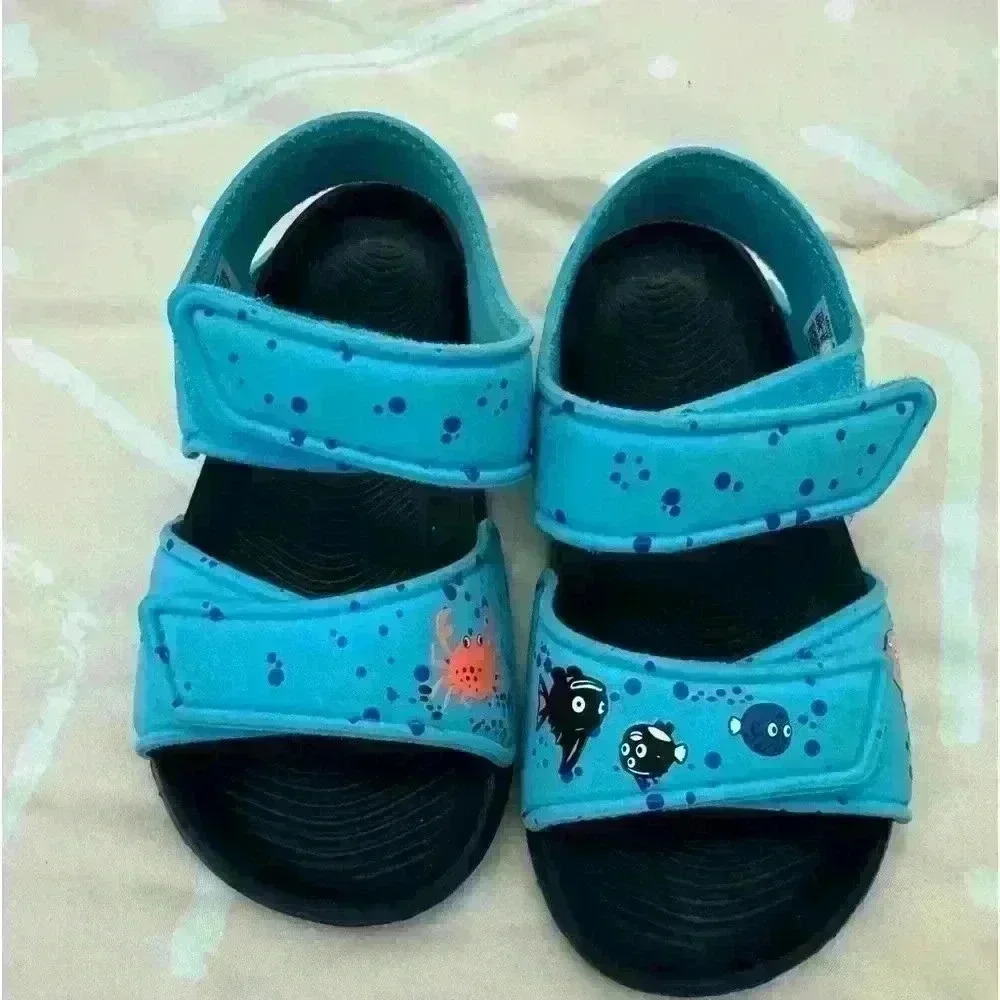 Little boys size 10 adidas sandals